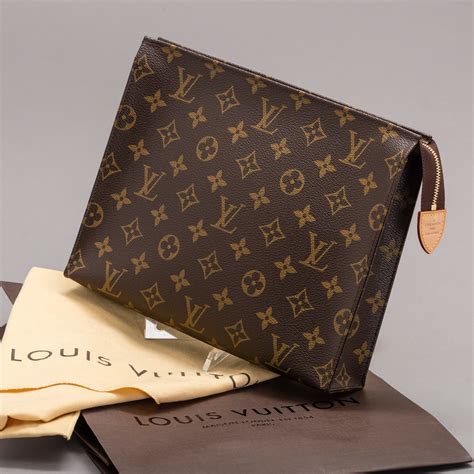 louis vuitton toiletry 26 organizer|louis vuitton toiletry 26 discontinued.